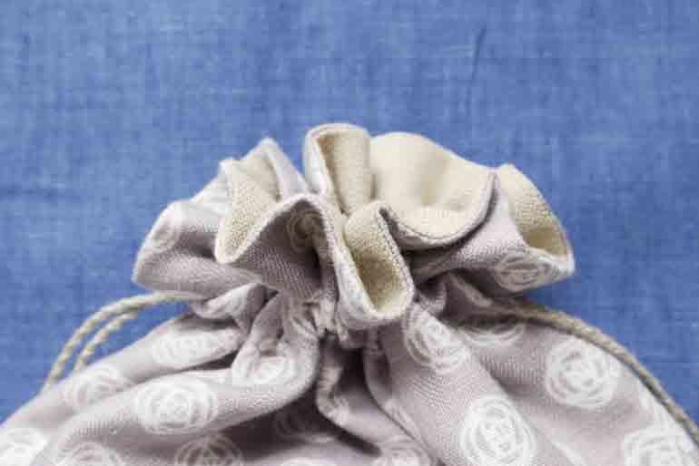 リネンプリントローズドットモーブ<br />巾着セット